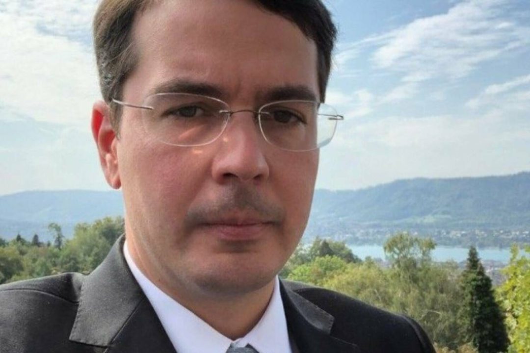 Inquérito em Barueri investiga documento atribuído ao Banco do Brasil. Elo interrompeu negociações; MP avaliará eventual denúncia.